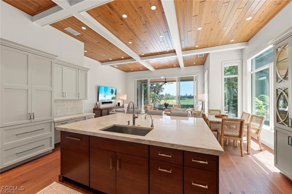 Sanibel, Florida, 33957, United States, 3 Bedrooms Bedrooms, ,4 BathroomsBathrooms,Residential,Forsale,1998634