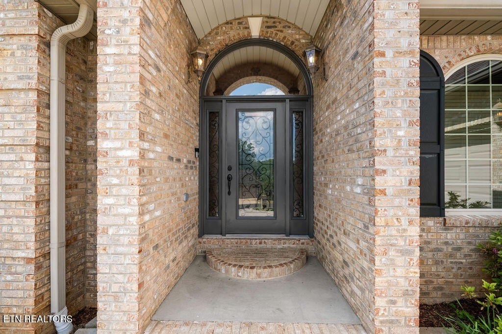 Loudon, Tennessee, 37774, United States, 3 Bedrooms Bedrooms, ,3 BathroomsBathrooms,Residential,Forsale,1893719