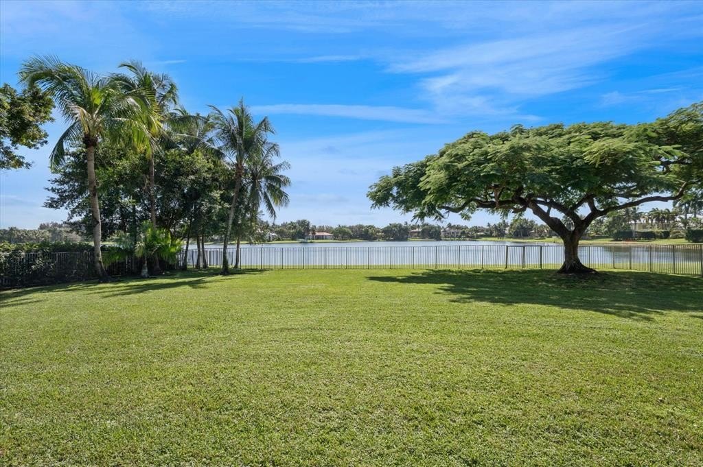 Davie, Florida, 33328, United States, 5 Bedrooms Bedrooms, ,4 BathroomsBathrooms,Residential,Forsale,1994091