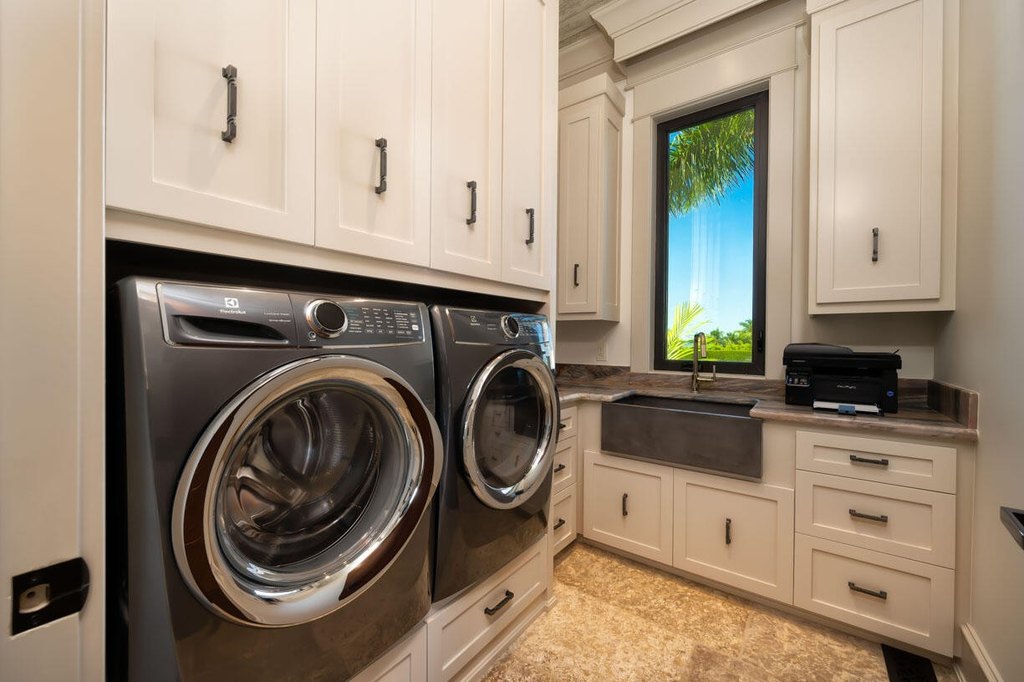 Duck, Florida, 33050, United States, 3 Bedrooms Bedrooms, ,4 BathroomsBathrooms,Residential,Forsale,2004376