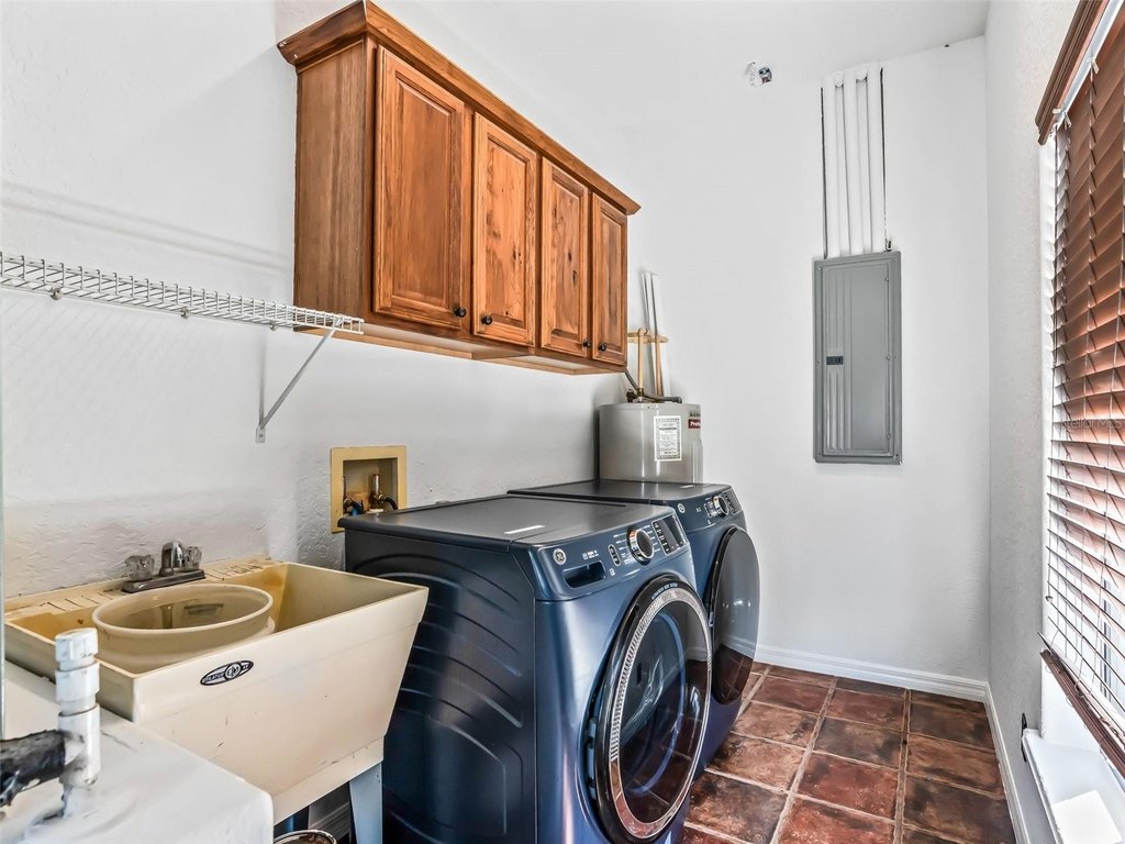 REDDICK, Florida, 32686, United States, 3 Bedrooms Bedrooms, ,2 BathroomsBathrooms,Residential,Forsale,1994137