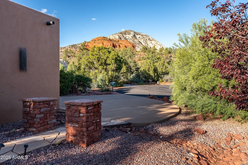 Sedona, Arizona, 86336, United States, 3 Bedrooms Bedrooms, ,2.5 BathroomsBathrooms,Residential,Forsale,2004624