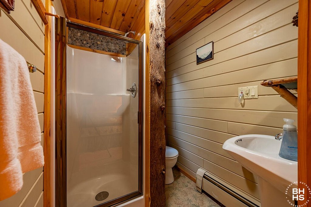 Saranac Lake, New York, 12983, United States, ,Residential,Forsale,2004856