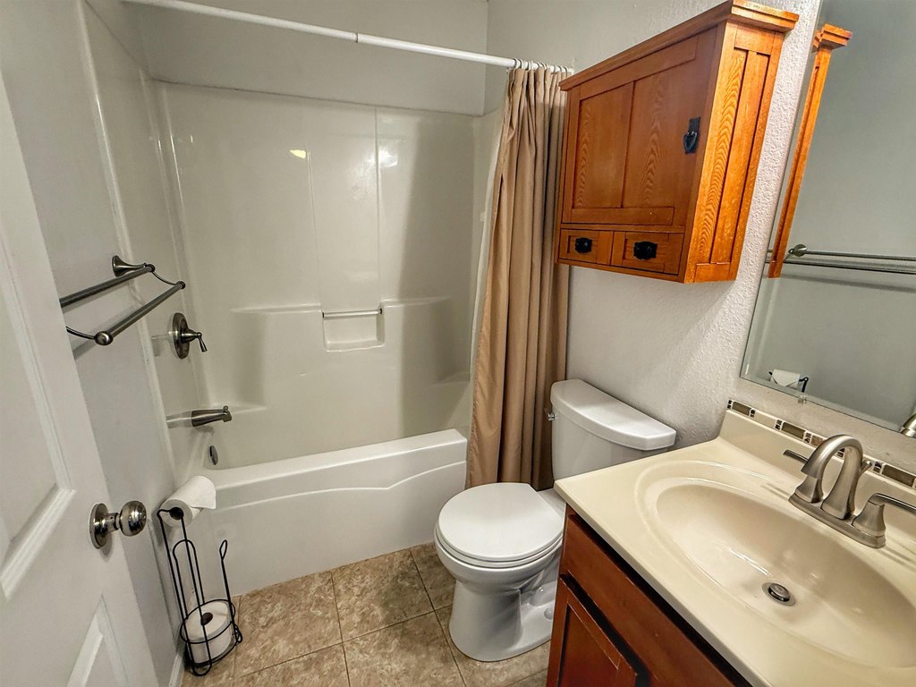 Sundance, Wyoming, 57783, United States, 5 Bedrooms Bedrooms, ,3 BathroomsBathrooms,Residential,Forsale,2004333