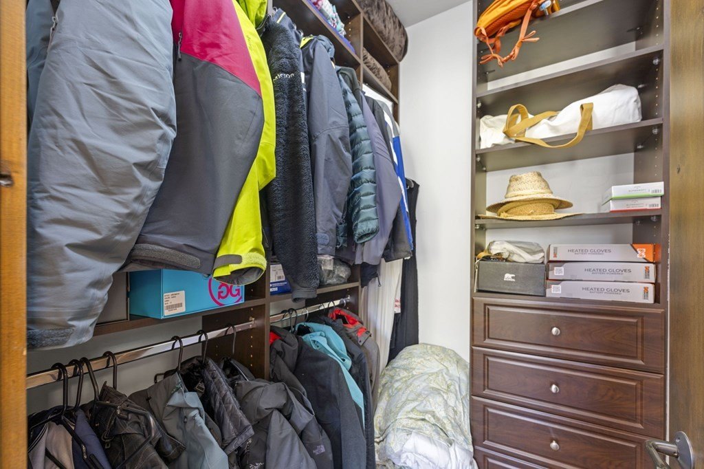 Donnelly, Idaho, 83615, United States, 3 Bedrooms Bedrooms, ,4 BathroomsBathrooms,Residential,Forsale,1996721