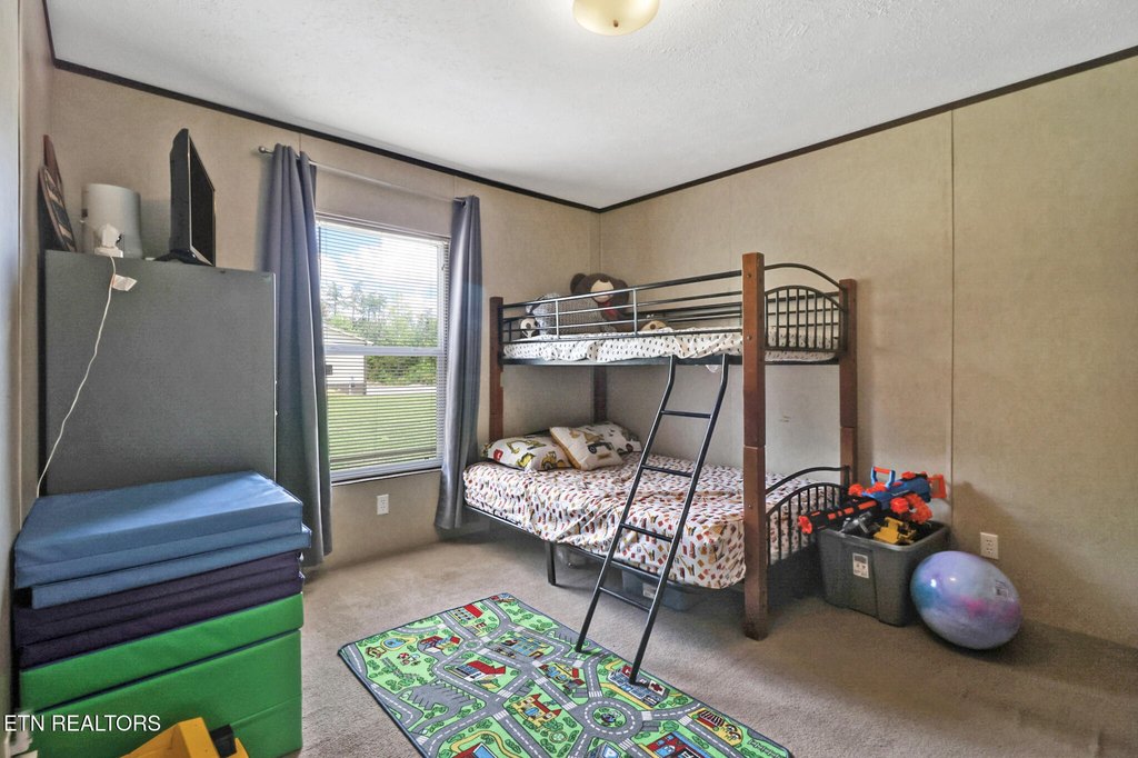 Crossville, Tennessee, 38571, United States, 4 Bedrooms Bedrooms, ,2 BathroomsBathrooms,Residential,Forsale,1996592