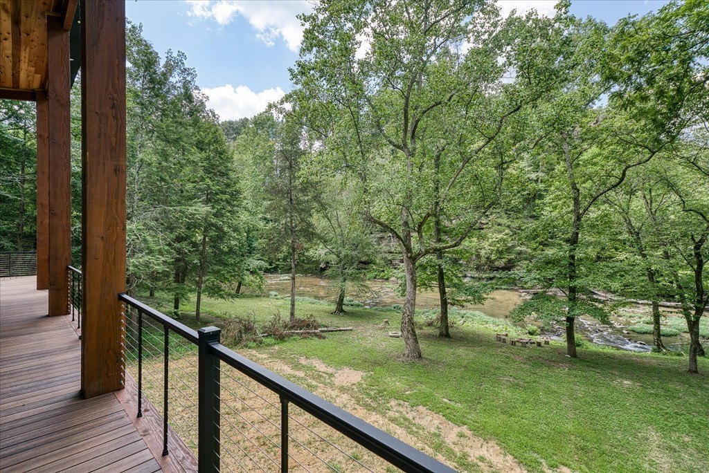 Byrdstown, Tennessee, 38549, United States, 3 Bedrooms Bedrooms, ,4 BathroomsBathrooms,Residential,Forsale,1929851