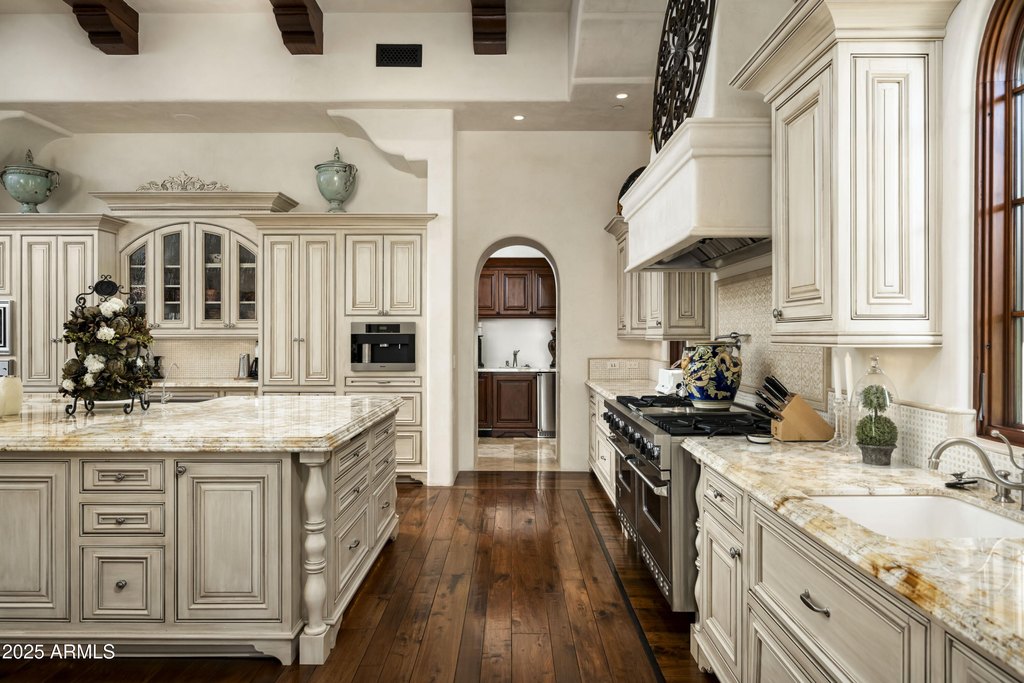 Scottsdale, Arizona, 85255, United States, 5 Bedrooms Bedrooms, ,9.5 BathroomsBathrooms,Residential,Forsale,2000262