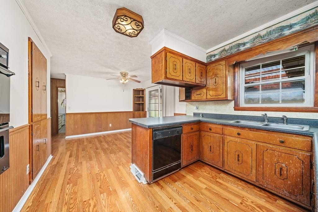 Monroe, Tennessee, 38573, United States, 3 Bedrooms Bedrooms, ,1.5 BathroomsBathrooms,Residential,Forsale,2010938