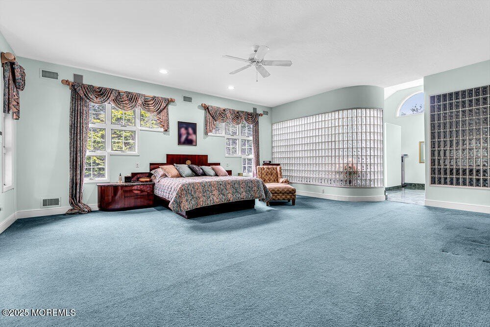 Wall, New Jersey, 07719, United States, 5 Bedrooms Bedrooms, ,5.5 BathroomsBathrooms,Residential,Forsale,1972303