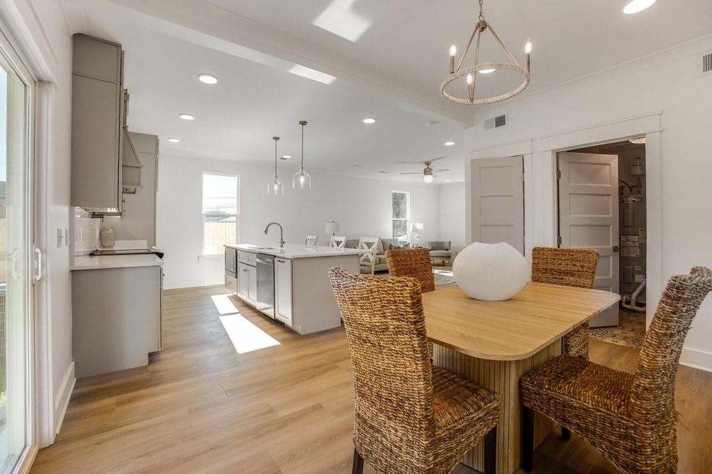 Chattanooga, Tennessee, 37419, United States, 4 Bedrooms Bedrooms, ,3.5 BathroomsBathrooms,Residential,Forsale,2009593