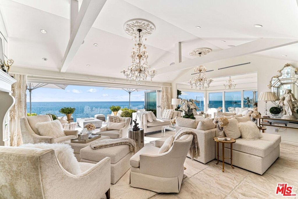 Malibu, California, 90265, United States, 3 Bedrooms Bedrooms, ,2.5 BathroomsBathrooms,Residential,Forsale,2009631