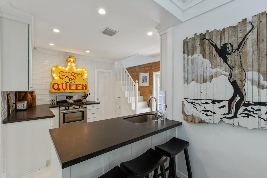 Key West, Florida, 33040, United States, 3 Bedrooms Bedrooms, ,2 BathroomsBathrooms,Residential,Forsale,2011097