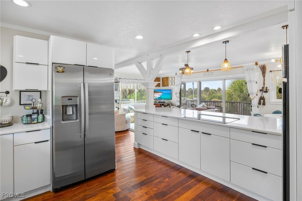 Sanibel, Florida, 33957, United States, 3 Bedrooms Bedrooms, ,2 BathroomsBathrooms,Residential,Forsale,1998641