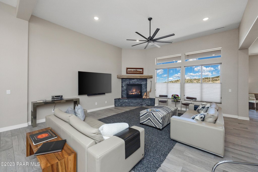 Prescott, Arizona, 86301, United States, 3 Bedrooms Bedrooms, ,3.5 BathroomsBathrooms,Residential,Forsale,1992713