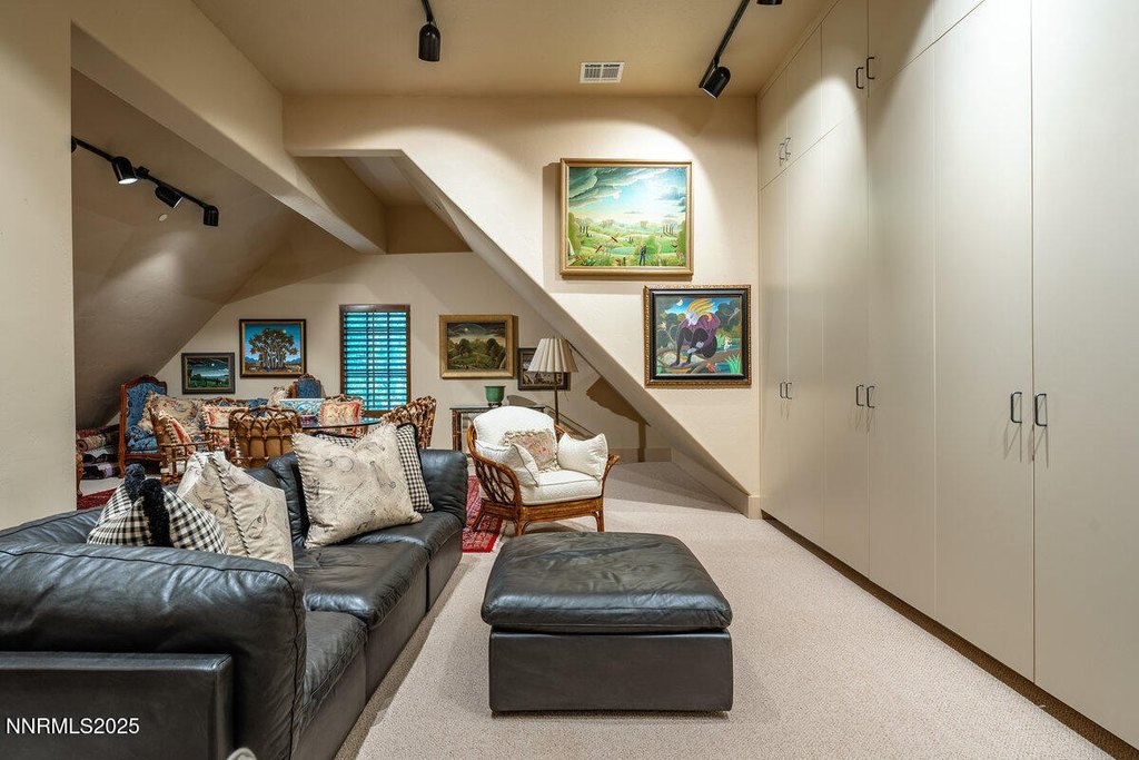 Reno, Nevada, 89511, United States, 6 Bedrooms Bedrooms, ,5.5 BathroomsBathrooms,Residential,Forsale,1929230