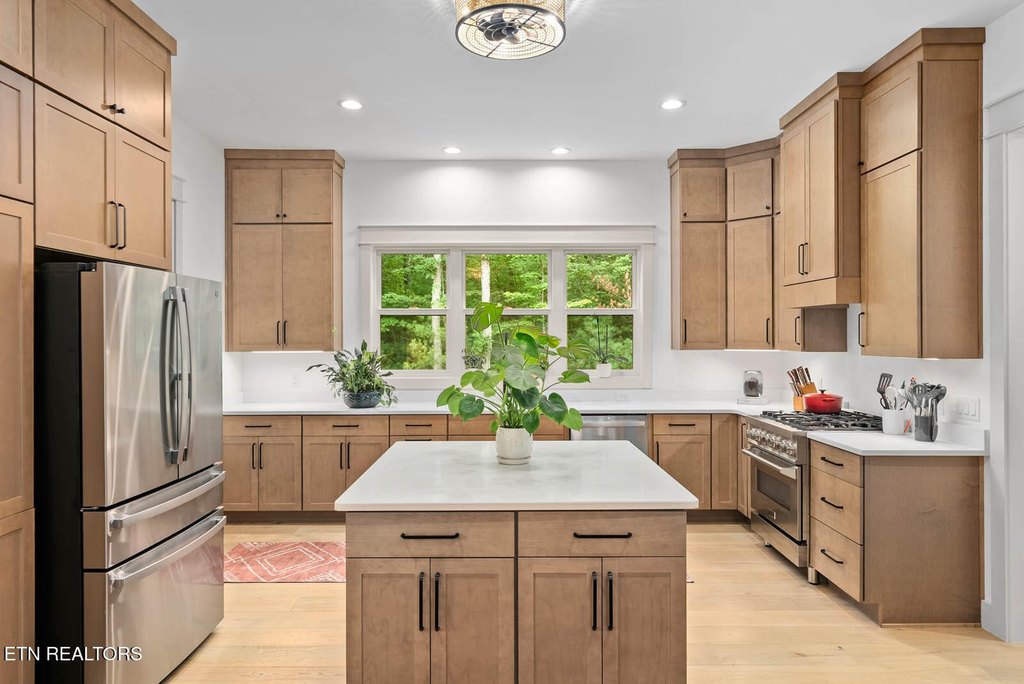 Fairfield Glade, Tennessee, 38558, United States, 3 Bedrooms Bedrooms, ,2.5 BathroomsBathrooms,Residential,Forsale,1952852