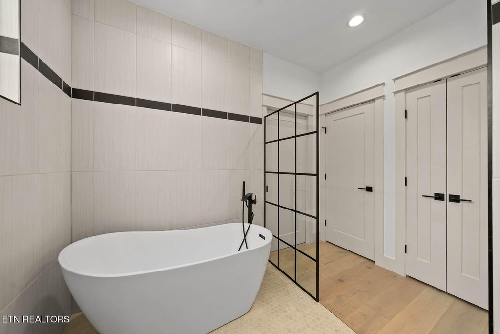 Fairfield Glade, Tennessee, 38558, United States, 3 Bedrooms Bedrooms, ,2.5 BathroomsBathrooms,Residential,Forsale,1952852