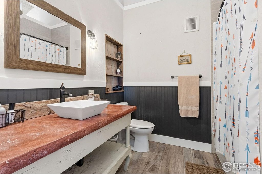 Nunn, Colorado, 80648, United States, 3 Bedrooms Bedrooms, ,2 BathroomsBathrooms,Residential,Forsale,2004285