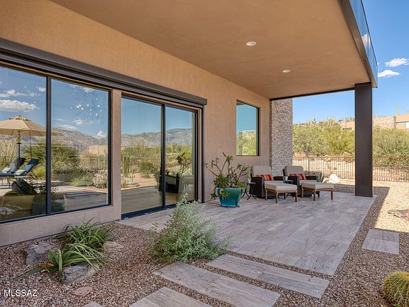 Oro Valley, Arizona, 85755, United States, 3 Bedrooms Bedrooms, ,4 BathroomsBathrooms,Residential,Forsale,1990102