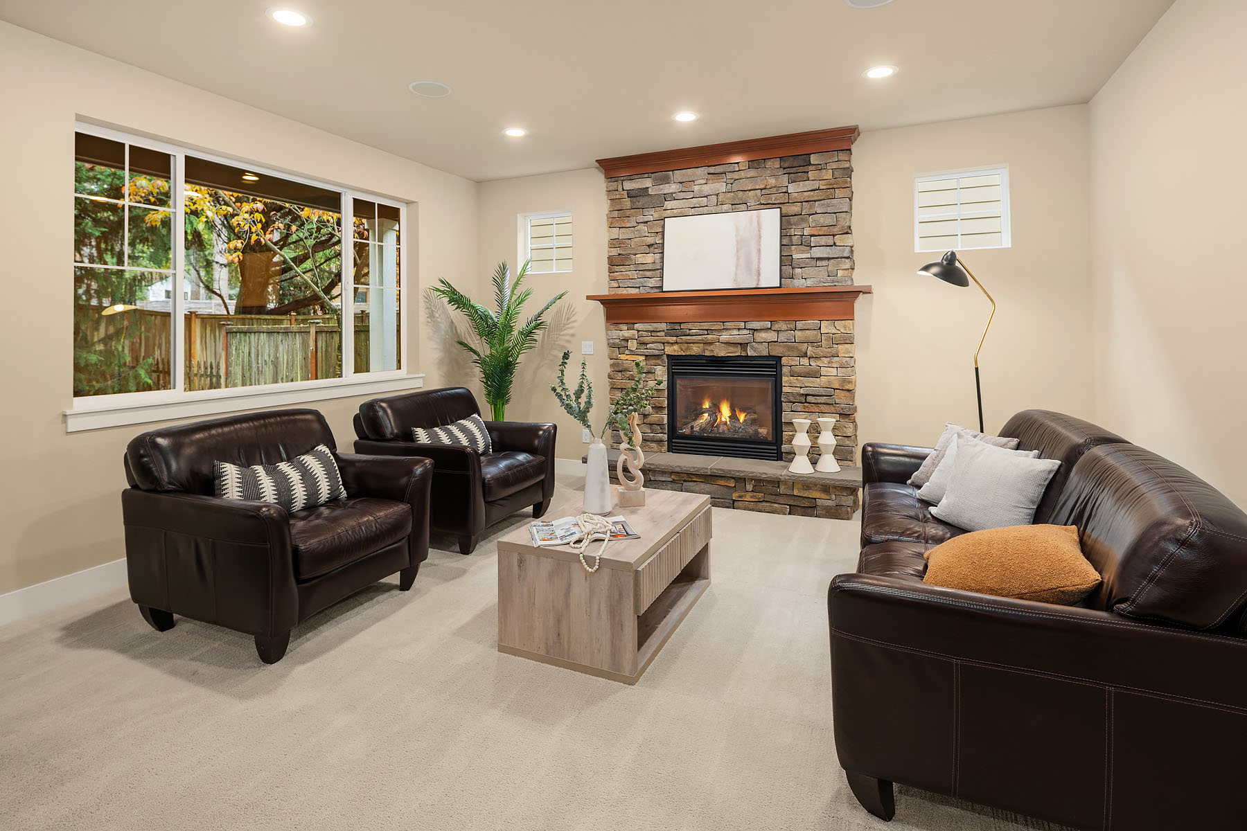 Bothell, Washington, 98021, United States, 4 Bedrooms Bedrooms, ,2 BathroomsBathrooms,Residential,Forsale,1990720