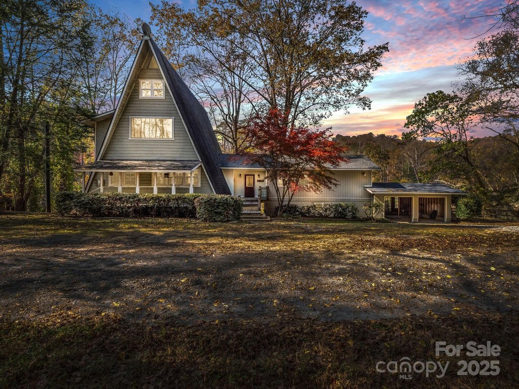 Lake Lure, North Carolina, 28746, United States, 4 Bedrooms Bedrooms, ,3.5 BathroomsBathrooms,Residential,Forsale,2004303