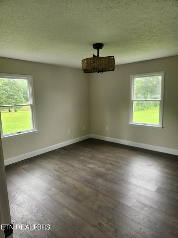 Crossville, Tennessee, 38572, United States, 3 Bedrooms Bedrooms, ,2.5 BathroomsBathrooms,Residential,Forsale,1952853