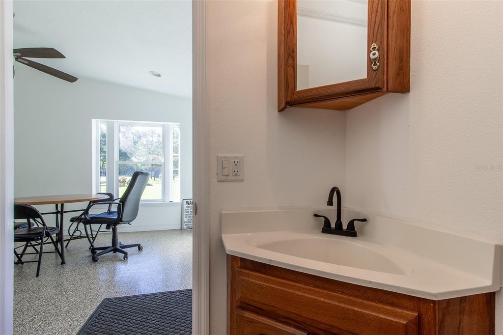 DUNNELLON, Florida, 34431, United States, 5 Bedrooms Bedrooms, ,2.5 BathroomsBathrooms,Residential,Forsale,2009539