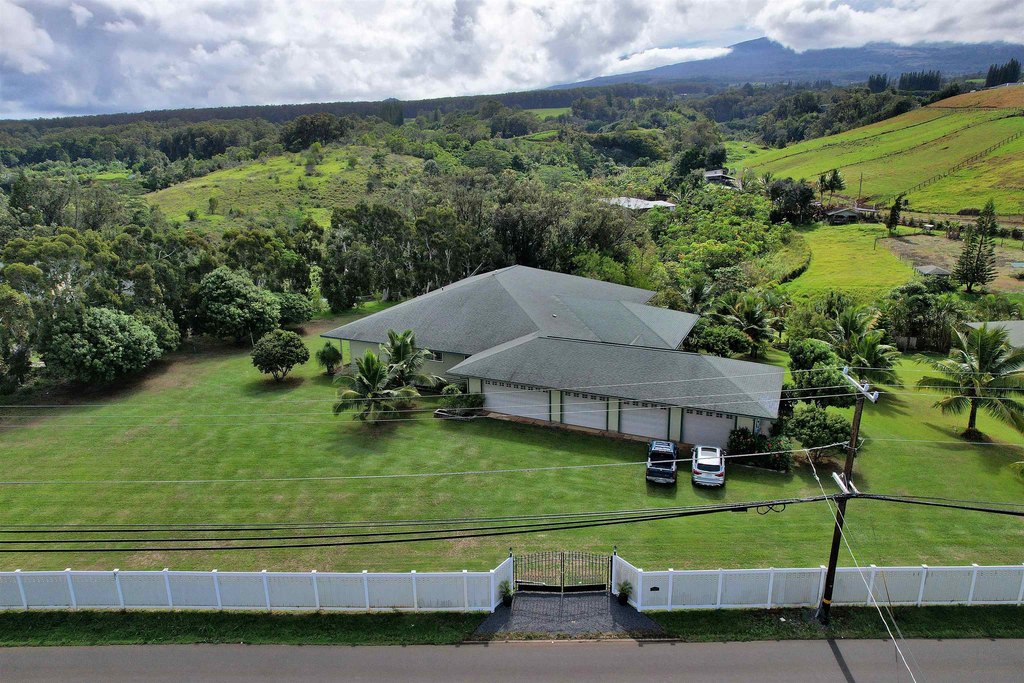 Haiku, Hawaii, 96708, United States, 3 Bedrooms Bedrooms, ,4.5 BathroomsBathrooms,Residential,Forsale,2009555