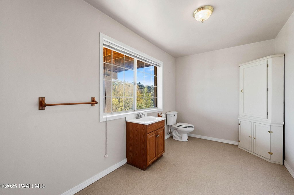 Prescott, Arizona, 86301, United States, 3 Bedrooms Bedrooms, ,6.5 BathroomsBathrooms,Residential,Forsale,2011291