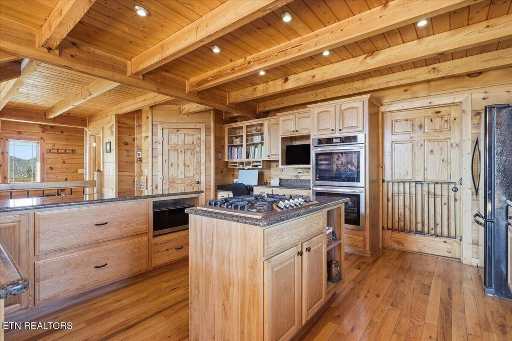 Greenback, Tennessee, 37742, United States, 3 Bedrooms Bedrooms, ,3.5 BathroomsBathrooms,Residential,Forsale,1999449