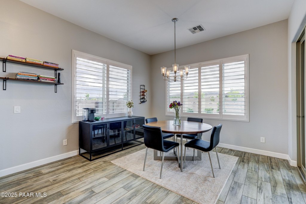 Prescott, Arizona, 86301, United States, 3 Bedrooms Bedrooms, ,2.5 BathroomsBathrooms,Residential,Forsale,1952163