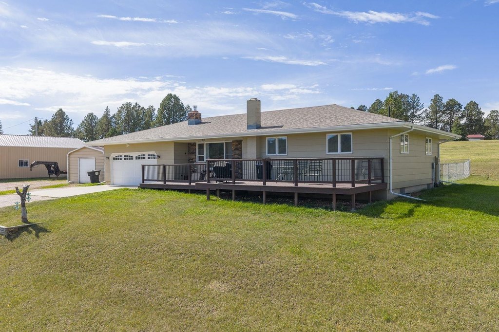 Custer, South Dakota, 57730, United States, 5 Bedrooms Bedrooms, ,2 BathroomsBathrooms,Residential,Forsale,2011080