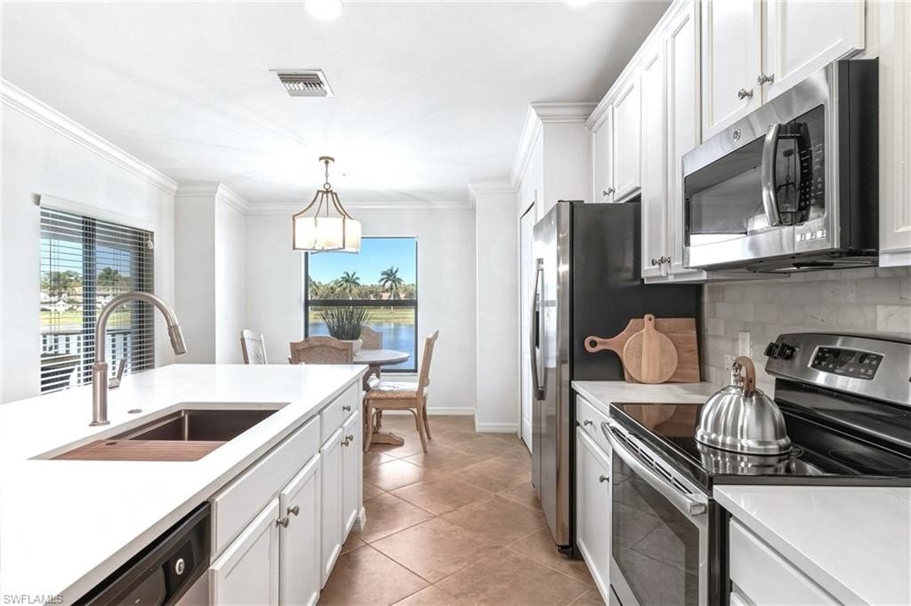 NAPLES, Florida, 34113, United States, 2 Bedrooms Bedrooms, ,2 BathroomsBathrooms,Residential,Forsale,1998628