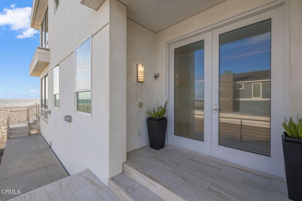 Oxnard, California, 93035, United States, 4 Bedrooms Bedrooms, ,5.5 BathroomsBathrooms,Residential,Forsale,2004314