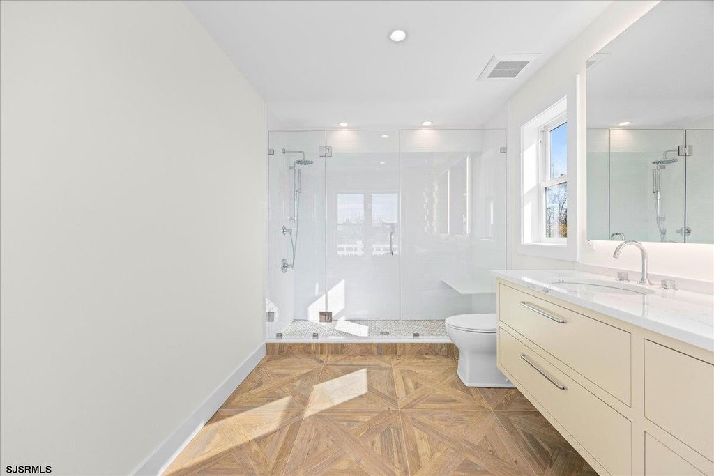 Margate, New Jersey, 08402, United States, 5 Bedrooms Bedrooms, ,4.5 BathroomsBathrooms,Residential,Forsale,2004610