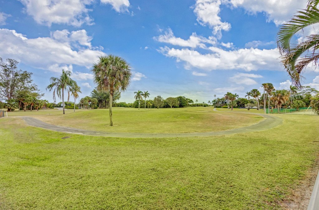 Lake Worth Beach, Florida, 33460, United States, 2 Bedrooms Bedrooms, ,2 BathroomsBathrooms,Residential,Forsale,2010661