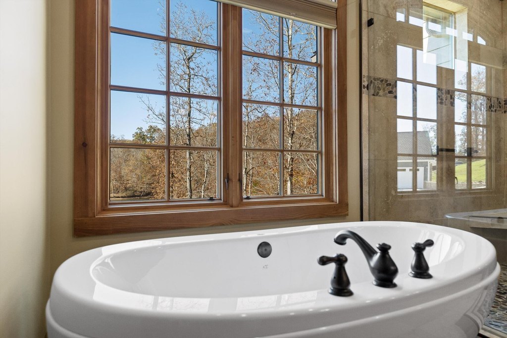 Ten Mile, Tennessee, 37880, United States, 3 Bedrooms Bedrooms, ,3.5 BathroomsBathrooms,Residential,Forsale,2009597