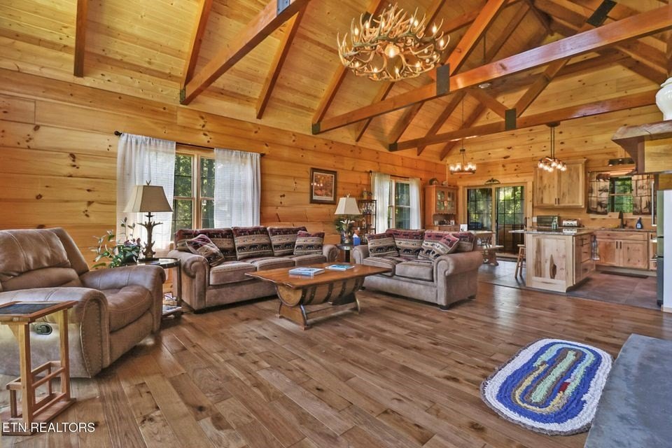 Jamestown, Tennessee, 38556, United States, 3 Bedrooms Bedrooms, ,2 BathroomsBathrooms,Residential,Forsale,1929821