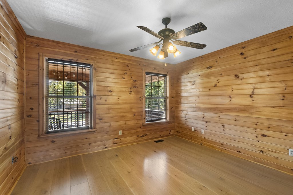 Ringgold, Georgia, 30736, United States, 3 Bedrooms Bedrooms, ,3.5 BathroomsBathrooms,Residential,Forsale,2004682