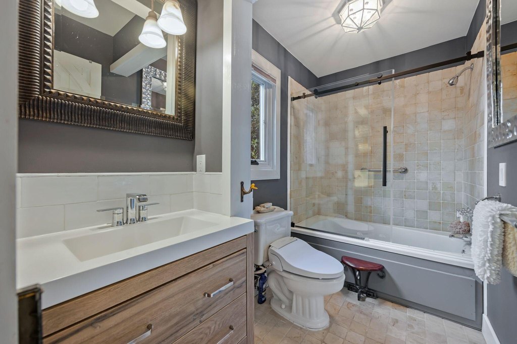 Rising Fawn, Georgia, 30738, United States, 2 Bedrooms Bedrooms, ,2 BathroomsBathrooms,Residential,Forsale,2004662