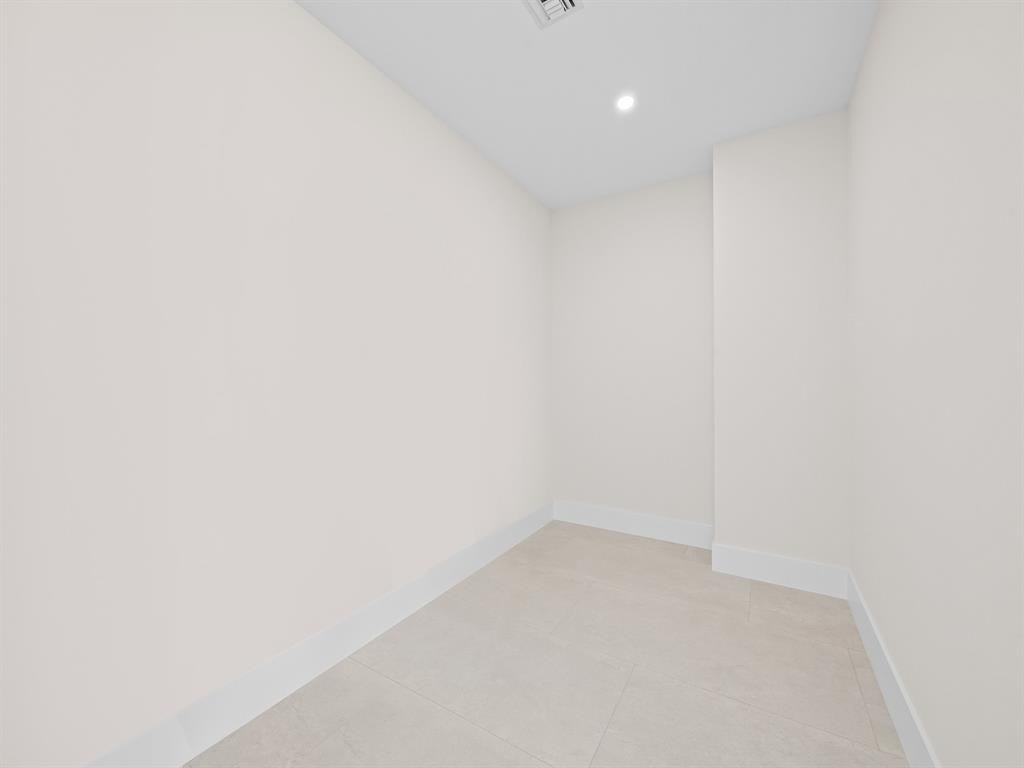 Fort Lauderdale, Florida, 33304, United States, 3 Bedrooms Bedrooms, ,2.5 BathroomsBathrooms,Residential,Forsale,2004485