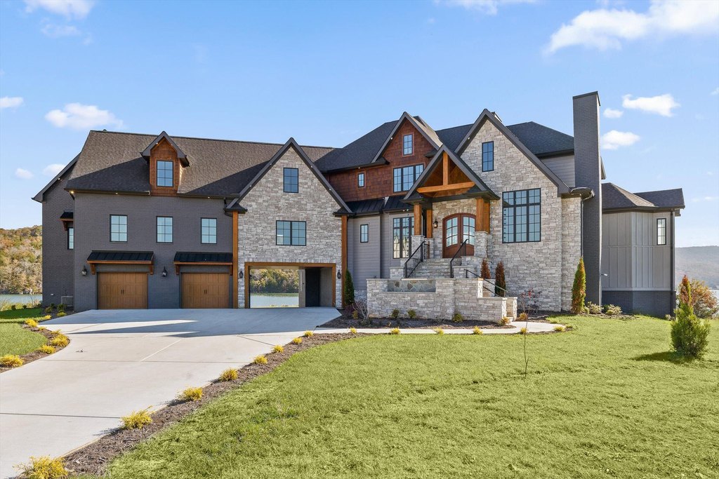 Jasper, Tennessee, 37347, United States, 5 Bedrooms Bedrooms, ,6.5 BathroomsBathrooms,Residential,Forsale,2009602