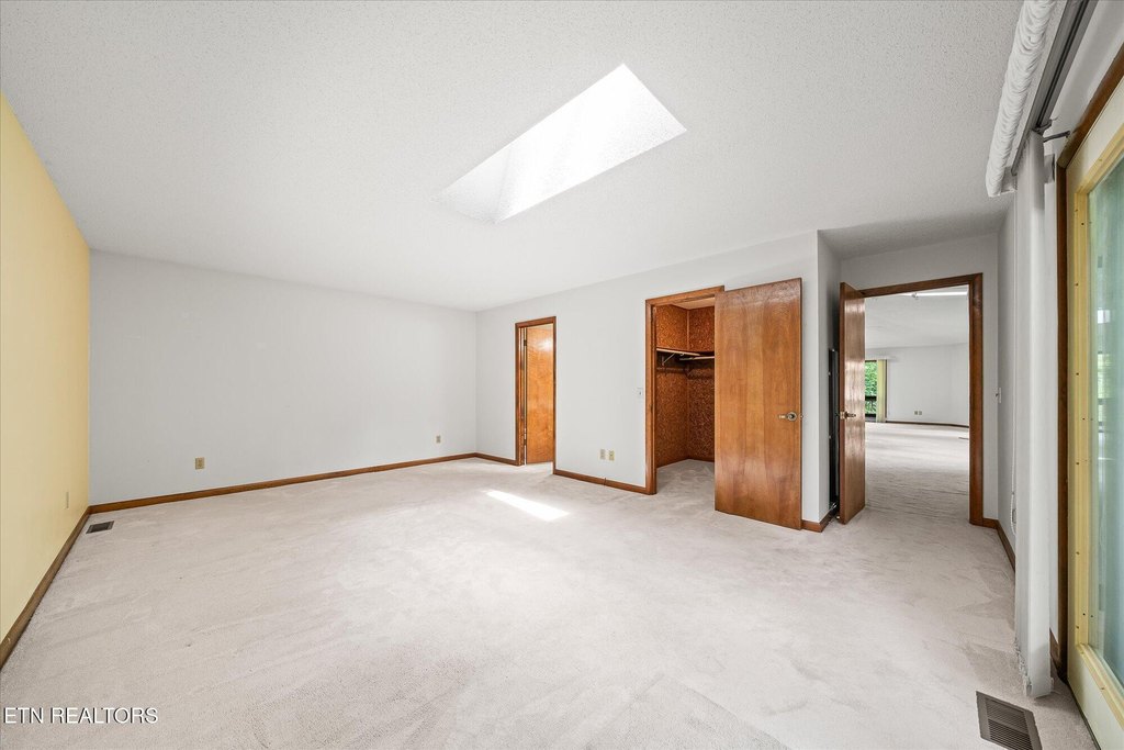 Crossville, Tennessee, 38558, United States, 2 Bedrooms Bedrooms, ,2 BathroomsBathrooms,Residential,Forsale,1907858