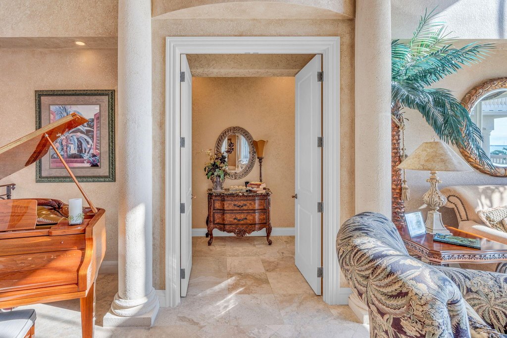 Key Colony, Florida, 33051, United States, 4 Bedrooms Bedrooms, ,5 BathroomsBathrooms,Residential,Forsale,2004354