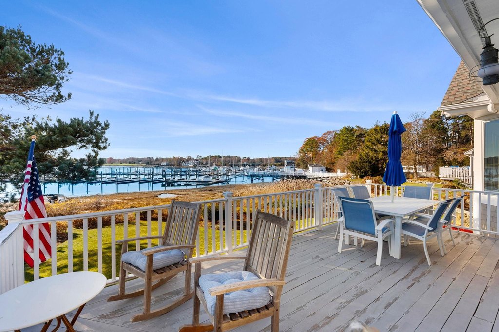 New Castle, New Hampshire, 03854, United States, 3 Bedrooms Bedrooms, ,3.5 BathroomsBathrooms,Residential,Forsale,2004717