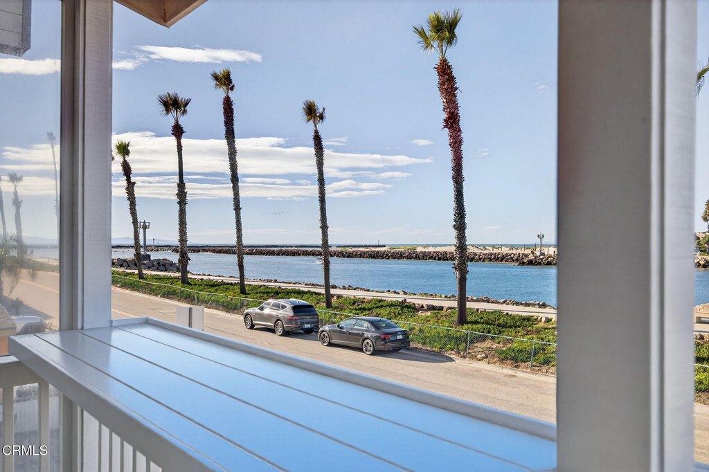 Oxnard, California, 93035, United States, 4 Bedrooms Bedrooms, ,3.5 BathroomsBathrooms,Residential,Forsale,2004312