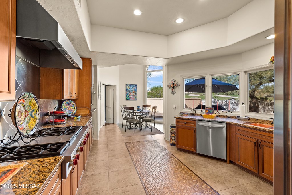 Tucson, Arizona, 85742, United States, 3 Bedrooms Bedrooms, ,3 BathroomsBathrooms,Residential,Forsale,2004437