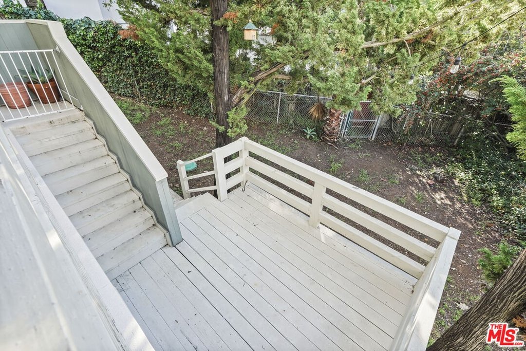 Malibu, California, 90265, United States, 3 Bedrooms Bedrooms, ,2 BathroomsBathrooms,Residential,Forsale,2009618