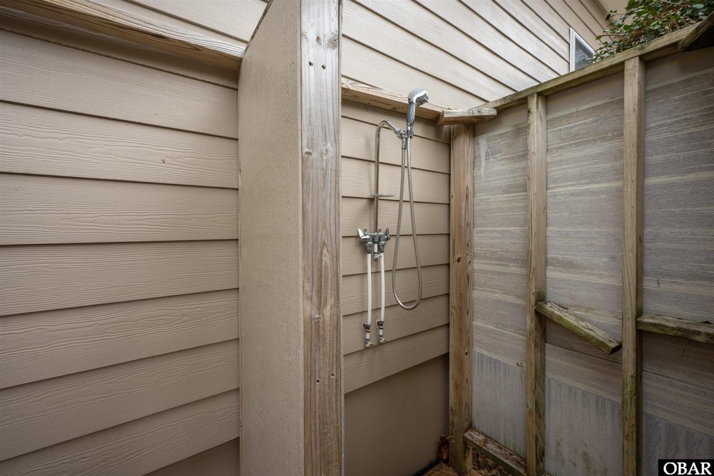 Kitty Hawk, North Carolina, 27949, United States, 4 Bedrooms Bedrooms, ,3.5 BathroomsBathrooms,Residential,Forsale,2004902